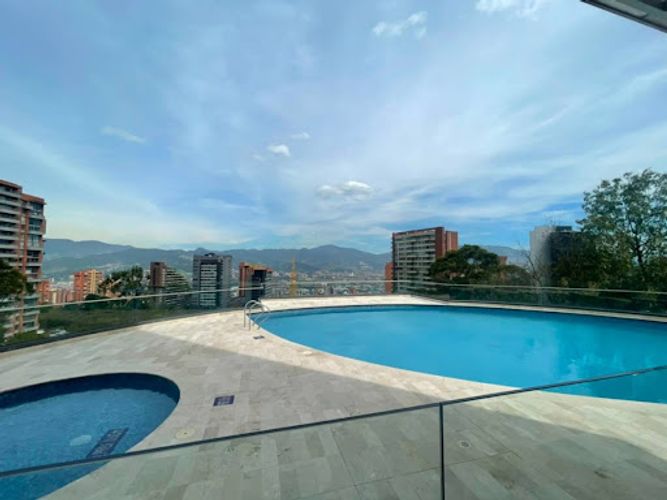 Apartamento en arriendo en Los Naranjos, Medellín · foto 14 de 20