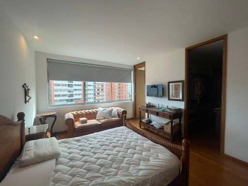 Apartamento en arriendo en Los Naranjos, Medellín · foto 18 de 20