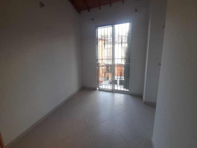 Casa de 3 alcobas en venta en La Ceja, 129 m² · foto 4 de 16