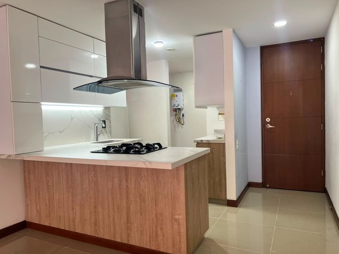 Apartamento de 2 alcobas en arriendo en Loma Del Esmeraldal, Envigado, 95 m² · foto 4 de 18
