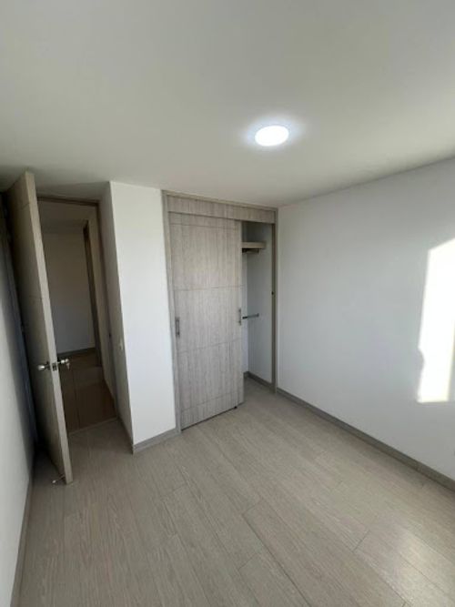Apartamento de 3 alcobas en arriendo en Prados De Sabaneta, Sabaneta, 84 m² · foto 6 de 15