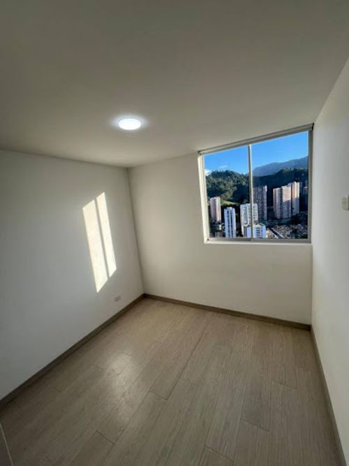 Apartamento de 3 alcobas en arriendo en Prados De Sabaneta, Sabaneta, 84 m² · foto 10 de 15