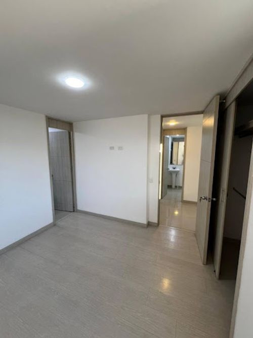 Apartamento de 3 alcobas en arriendo en Prados De Sabaneta, Sabaneta, 84 m² · foto 12 de 15
