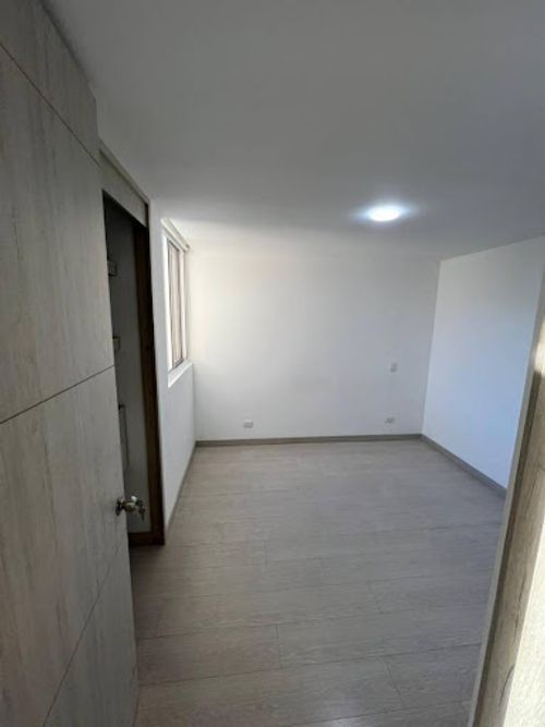Apartamento de 3 alcobas en arriendo en Prados De Sabaneta, Sabaneta, 84 m² · foto 14 de 15