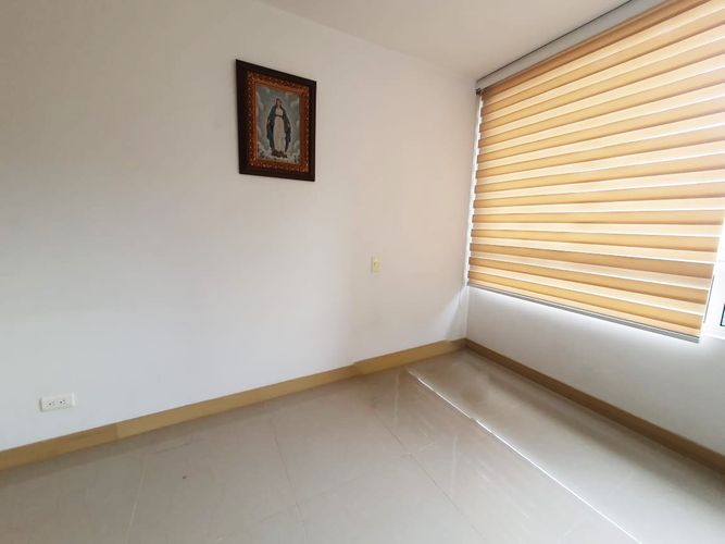 Apartamento de 3 alcobas en arriendo en El Poblado, Medellín, 125 m² · foto 4 de 12