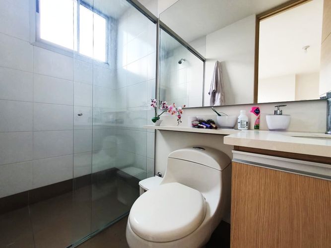 Apartamento de 3 alcobas en arriendo en El Poblado, Medellín, 125 m² · foto 10 de 12