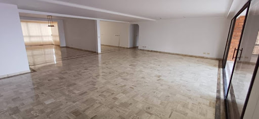 Apartamento en arriendo en Los Balsos, Medellín · foto 4 de 24