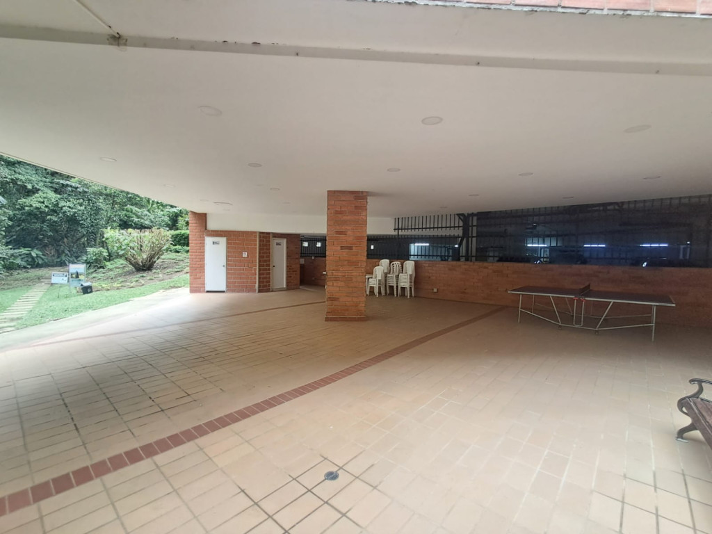 Apartamento en venta en El Poblado, Medellín 2