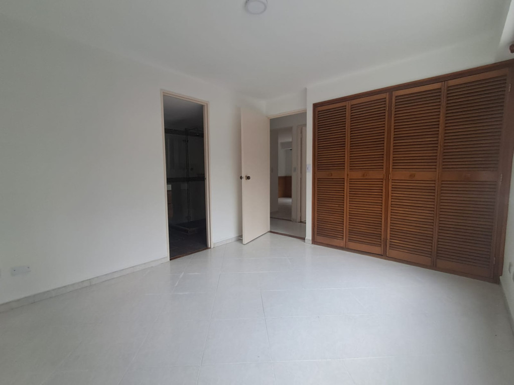 Apartamento en venta en El Poblado, Medellín 3