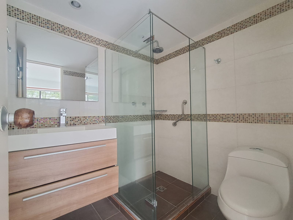 Apartamento en venta en El Poblado, Medellín 4