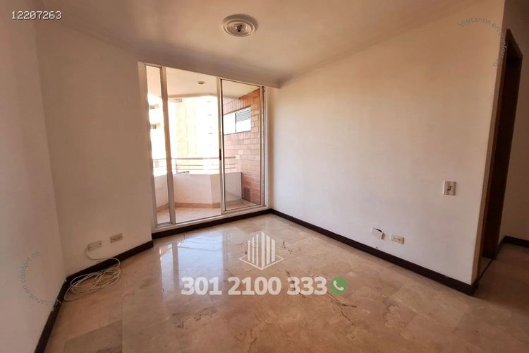 Apartamento de 3 alcobas en arriendo en Laureles, Medellín, 75 m² · foto 4 de 24