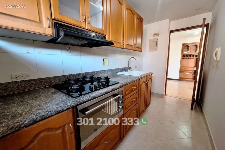 Apartamento de 3 alcobas en arriendo en Laureles, Medellín, 75 m² · foto 8 de 24