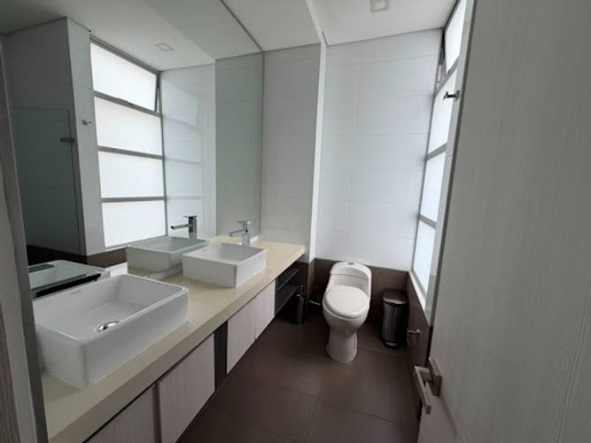 Apartamento de 3 alcobas en arriendo en Los Balsos, Medellín, 150 m² · foto 13 de 19