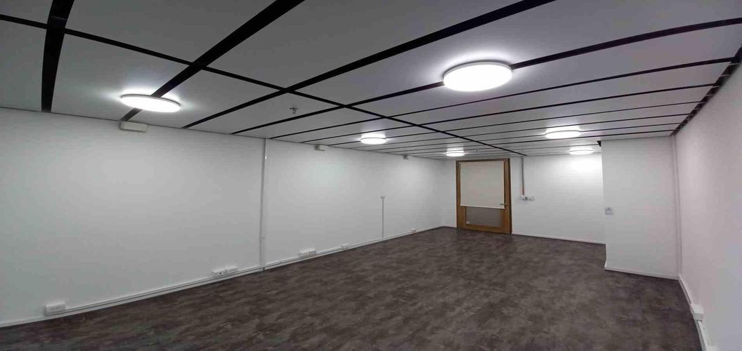 Oficina en arriendo en Avenida Santander, Manizales, 26 m² · foto 4 de 9