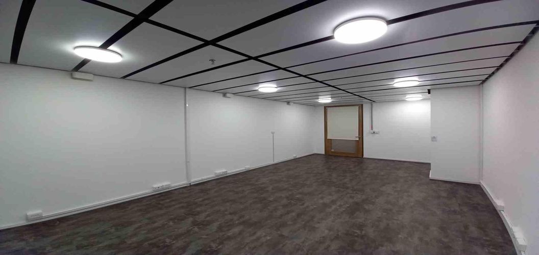 Oficina en arriendo en Avenida Santander, Manizales, 26 m² · foto 8 de 9