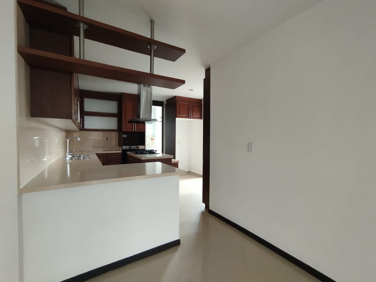 Apartamento en arriendo en El Poblado, Medellín · foto 5 de 18