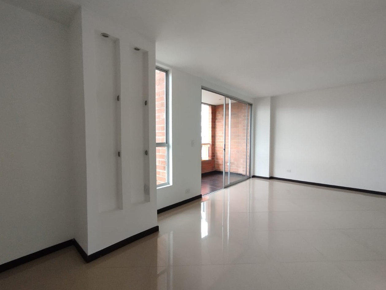 Apartamento en arriendo en El Poblado, Medellín · foto 10 de 18