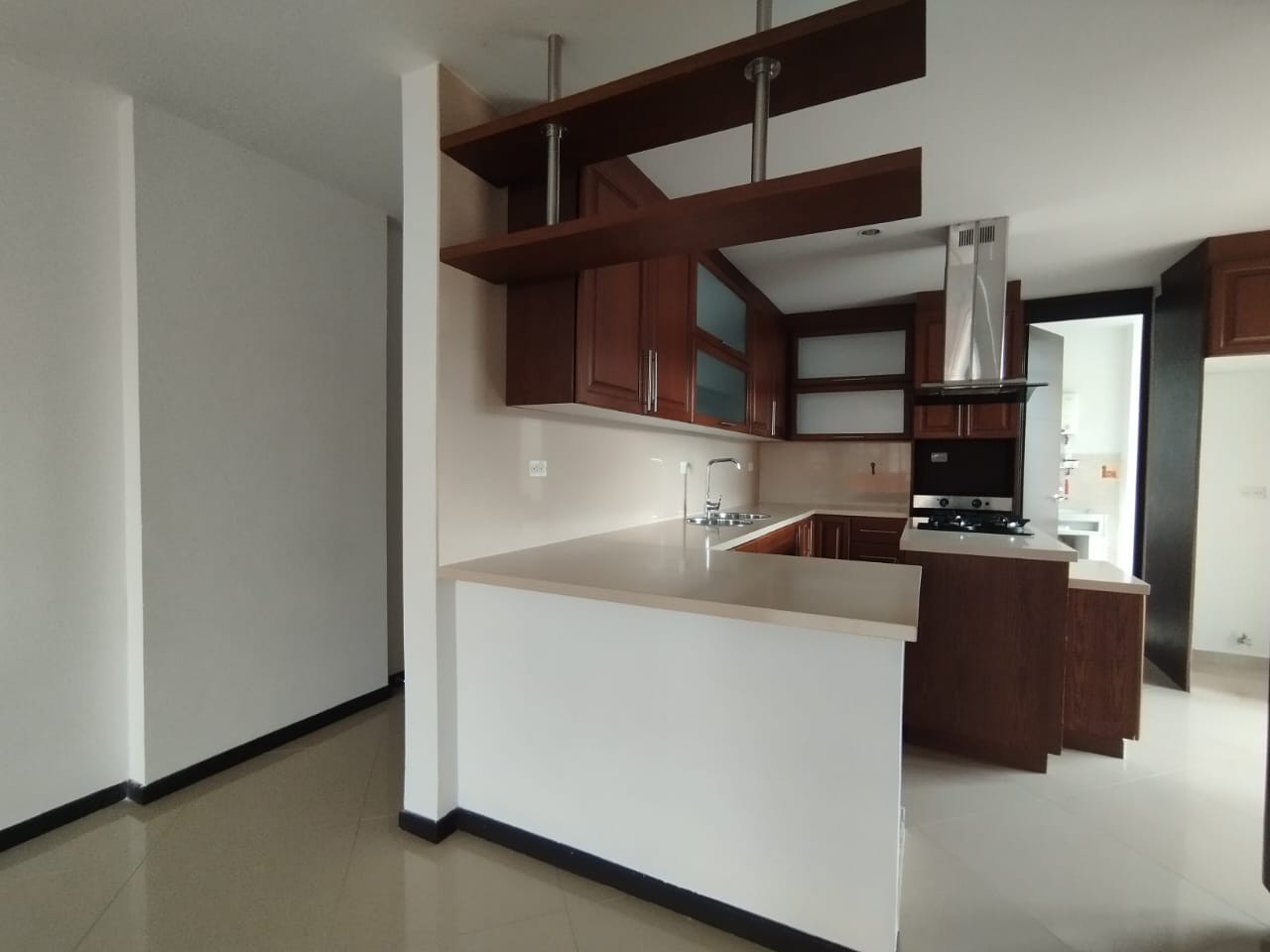 Apartamento en arriendo en El Poblado, Medellín · foto 4 de 18
