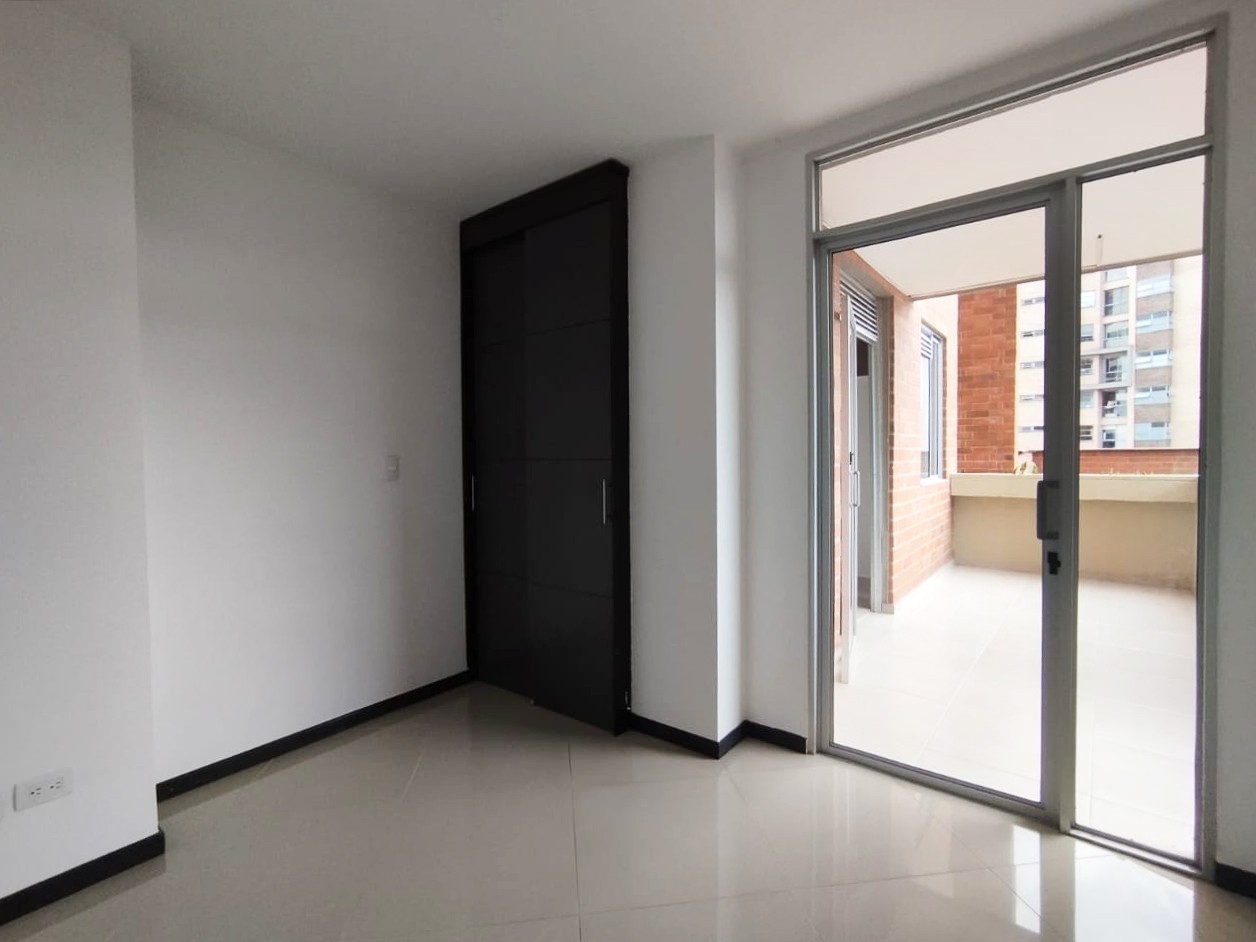 Apartamento en arriendo en El Poblado, Medellín · foto 13 de 18