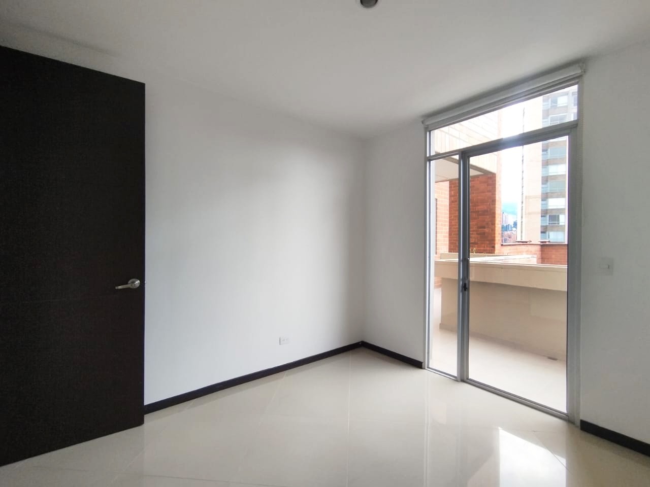 Apartamento en arriendo en El Poblado, Medellín · foto 8 de 18