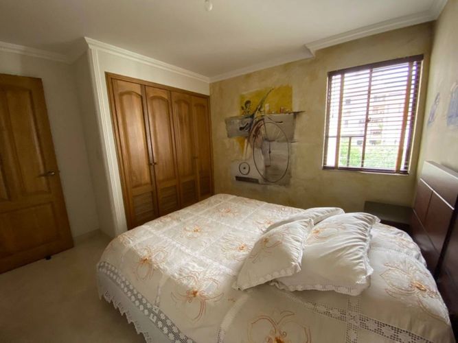 Apartamento de 4 alcobas en venta en Cabecera Del Llano, Bucaramanga, 251 m² · foto 13 de 24