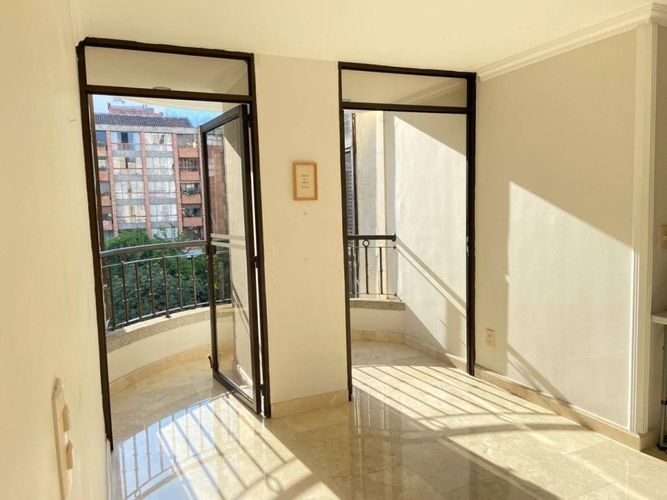 Apartamento de 4 alcobas en venta en Cabecera Del Llano, Bucaramanga, 251 m² · foto 18 de 24