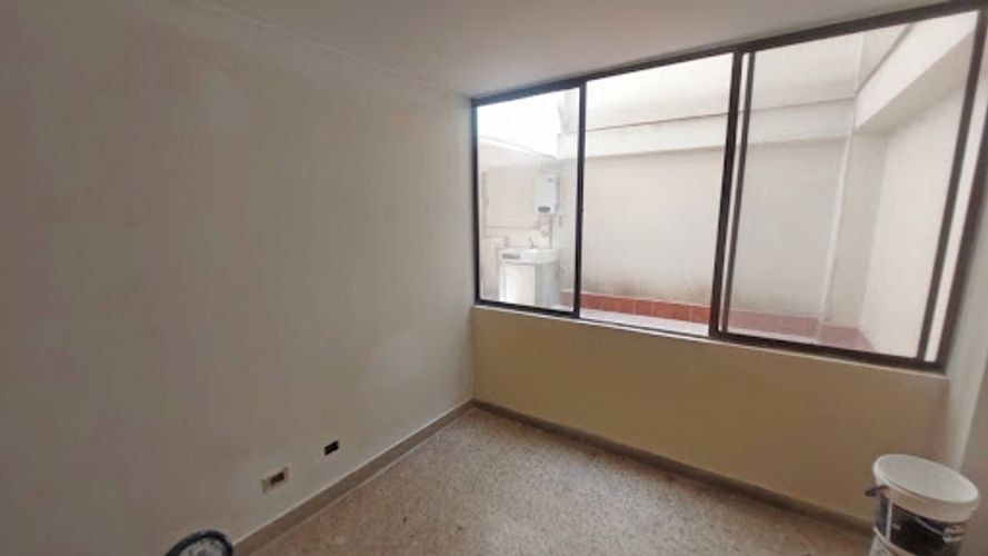 Apartamento de 3 alcobas en arriendo en Laureles, Medellín, 150 m² · foto 17 de 19