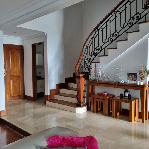 Casa de 5 alcobas en venta en El Poblado, Medellín, 685 m² · foto 9 de 24