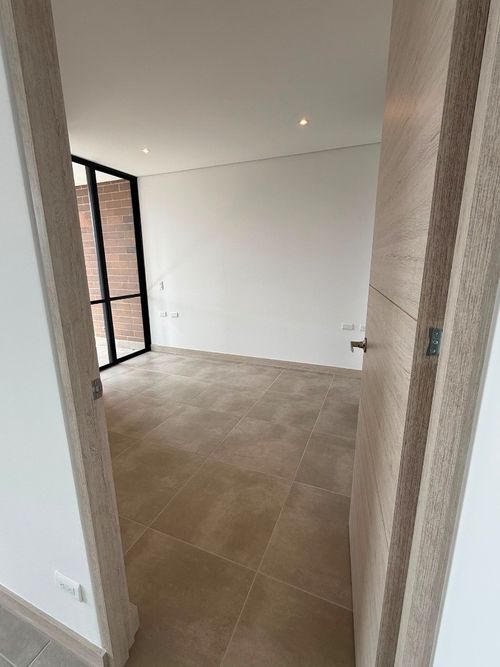 Apartamento de 2 alcobas en venta en El Poblado, Medellín, 87 m² · foto 19 de 20
