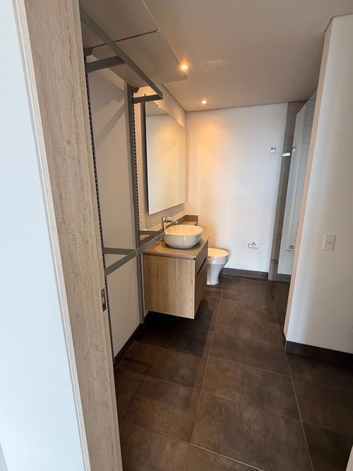 Apartamento de 2 alcobas en venta en El Poblado, Medellín, 87 m² · foto 20 de 20
