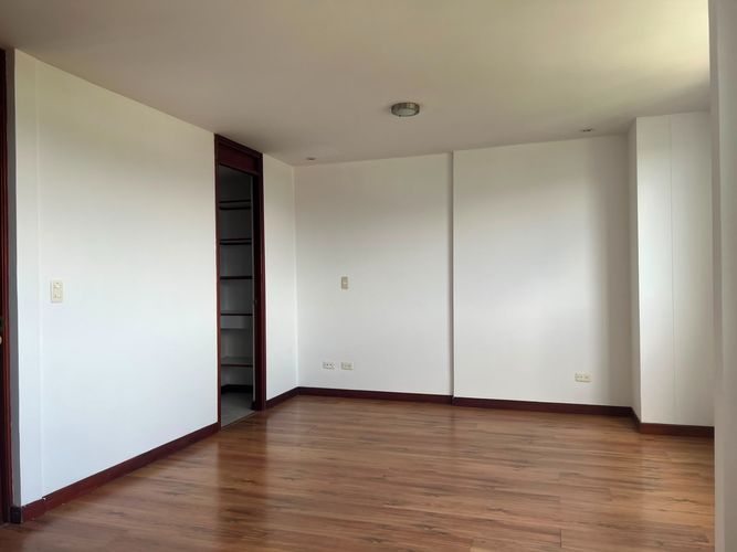 Apartamento de 2 alcobas en arriendo en El Poblado, Medellín, 95 m² · foto 6 de 15