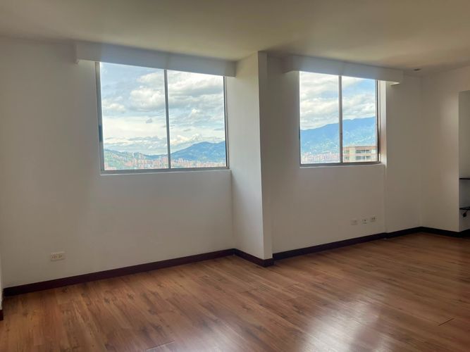 Apartamento de 2 alcobas en arriendo en El Poblado, Medellín, 95 m² · foto 11 de 15