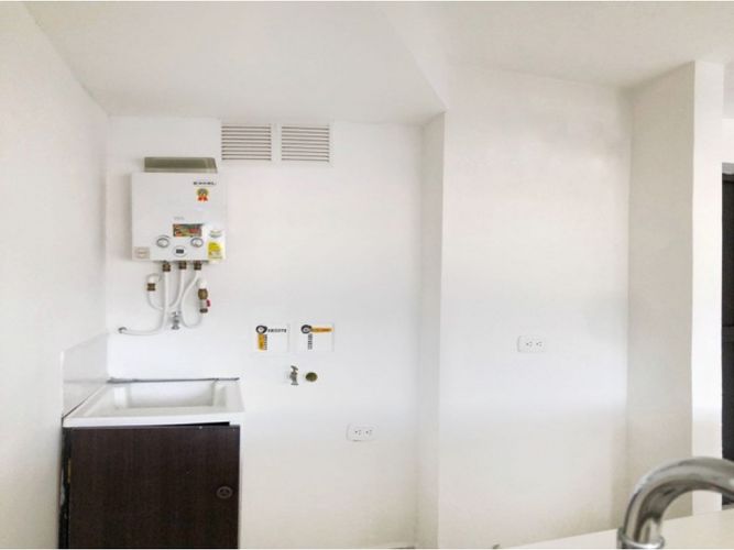Apartaestudio en venta en Cristobal, Medellín, 33 m² · foto 18 de 20