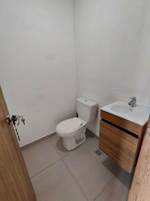 Oficina en venta en Villas Del Vallejuelo 1, Envigado, 34 m² · foto 4 de 13