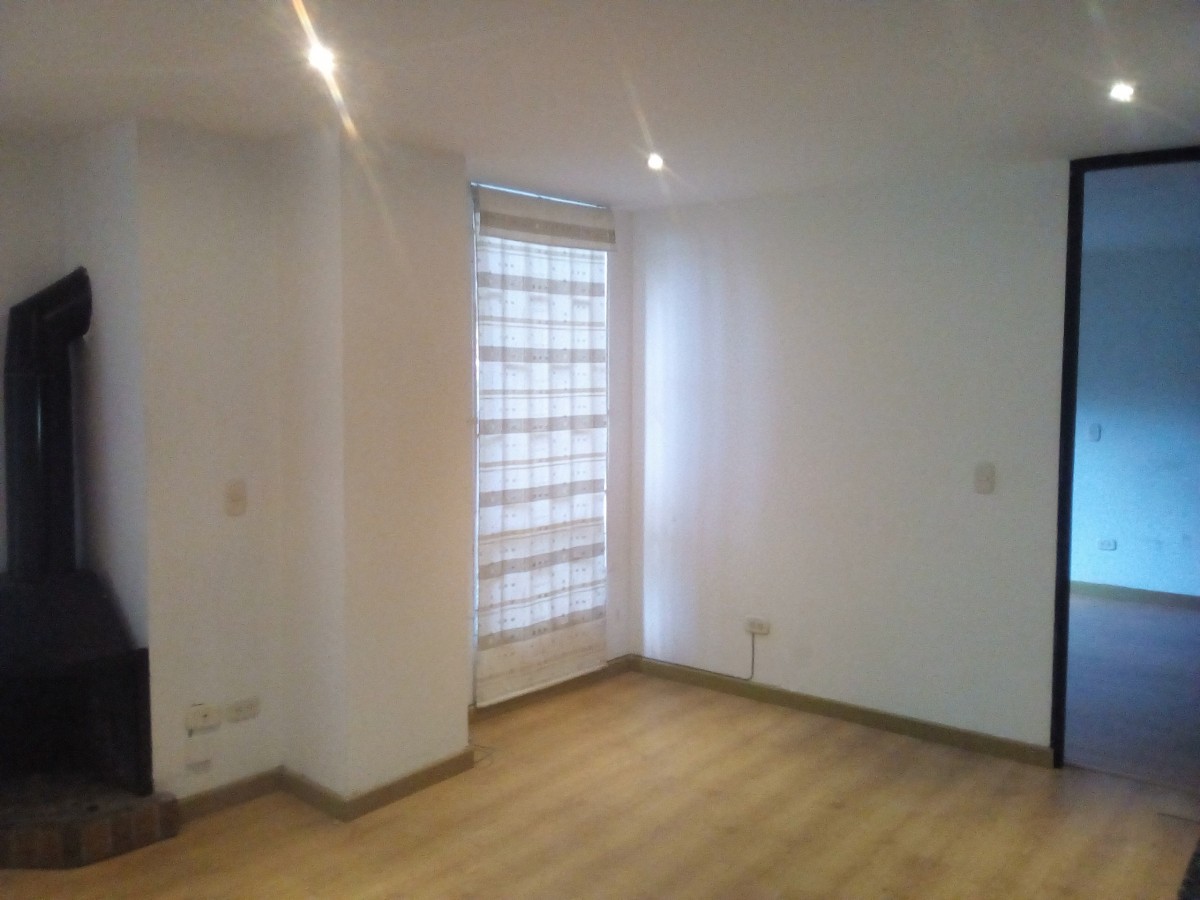 Apartamento en venta en La Macarena, Bogotá · foto 3 de 21