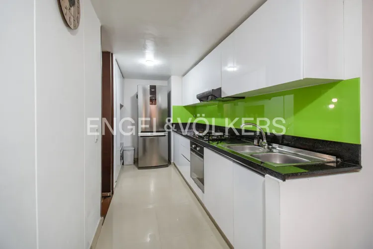 Apartamento en venta en Santa Barbara, Bogotá · foto 9 de 18