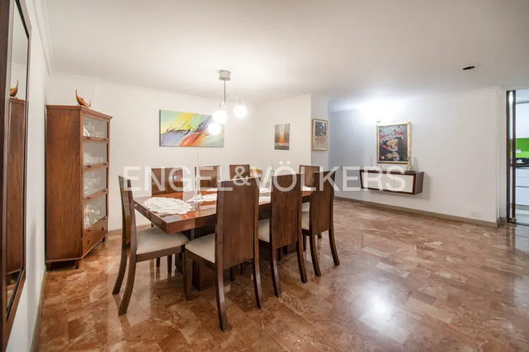 Apartamento en venta en Santa Barbara, Bogotá · foto 6 de 18