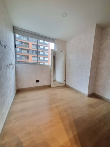 Apartamento en arriendo en Ciudad Del Río, Medellín · foto 5 de 12