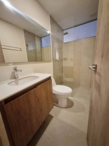 Apartamento en arriendo en Ciudad Del Río, Medellín · foto 7 de 12