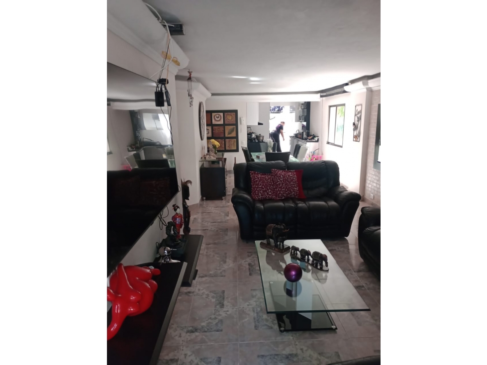 Apartamento en venta en Loma de los bernal, Medellín 4