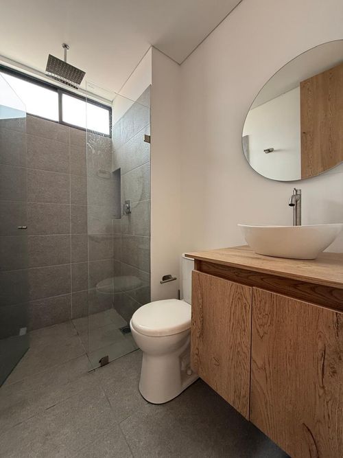 Apartamento de 3 alcobas en arriendo en Cristobal, Medellín, 85 m² · foto 5 de 8