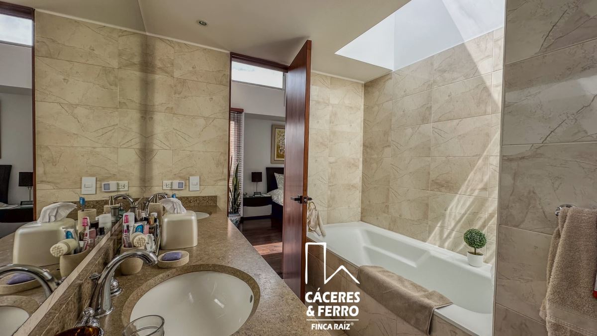 Casa en venta en Cerros De Suba, Bogotá · foto 19 de 24