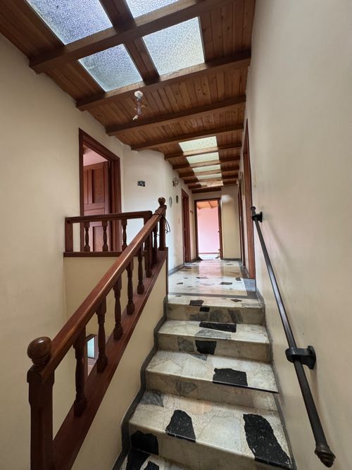 Casa de 7 alcobas en venta en Laura Vicuña, Chía, 300 m² · foto 5 de 24