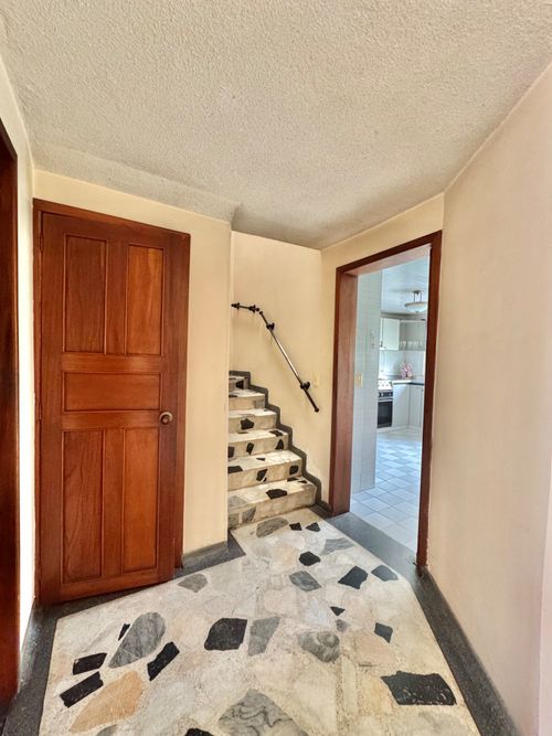 Casa de 7 alcobas en venta en Laura Vicuña, Chía, 300 m² · foto 7 de 24