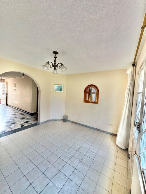 Casa de 7 alcobas en venta en Laura Vicuña, Chía, 300 m² · foto 16 de 24