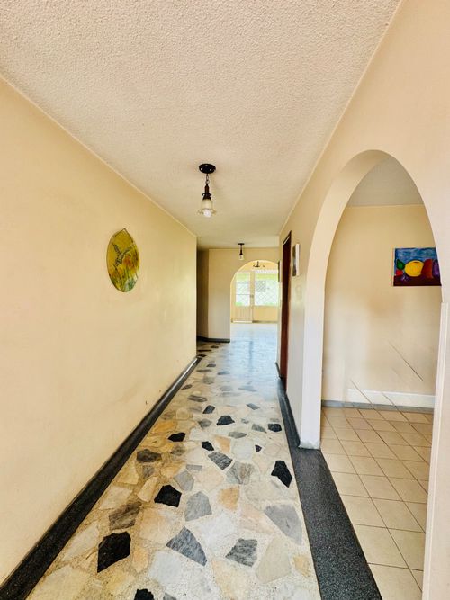 Casa de 7 alcobas en venta en Laura Vicuña, Chía, 300 m² · foto 20 de 24
