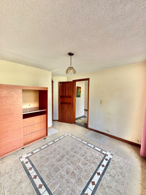 Casa de 7 alcobas en venta en Laura Vicuña, Chía, 300 m² · foto 17 de 24