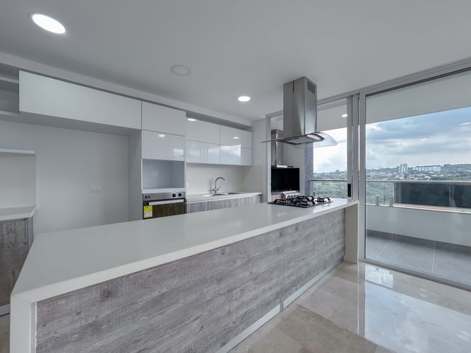 Apartamento de 3 alcobas en venta en Ciudad Jardin, Cali, 147 m² · foto 7 de 23