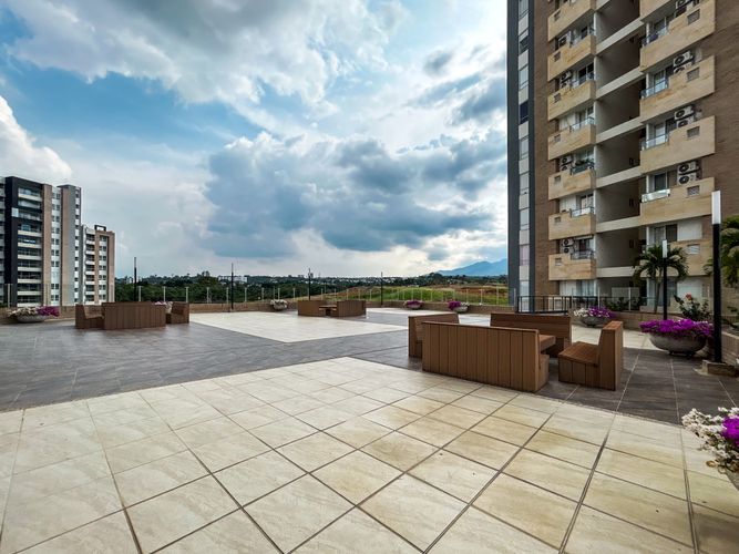 Apartamento de 3 alcobas en venta en Ciudad Jardin, Cali, 147 m² · foto 19 de 23