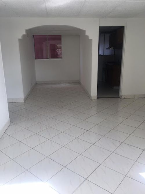 Apartamento en venta en Villas De Granada, Bogotá · foto 14 de 17